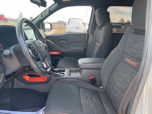 Used 2024 Nissan Frontier PRO-4X w/ Technology Package image 15