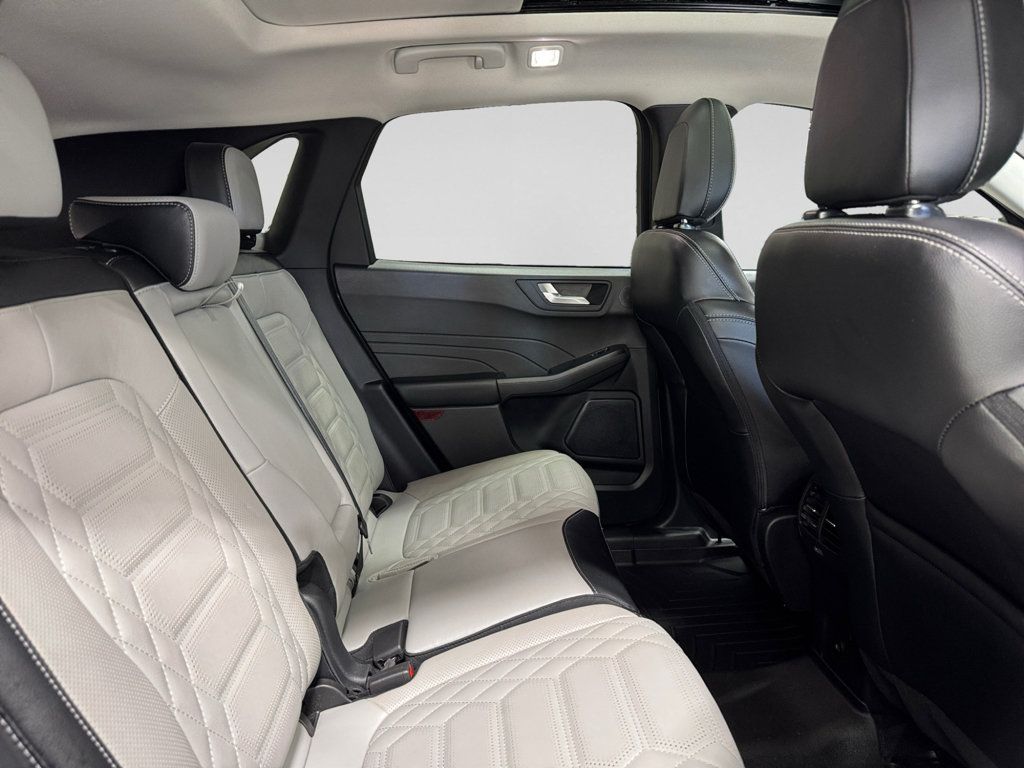 Used 2024 Ford Escape SE w/ PHEV Premium Package FWD image 22