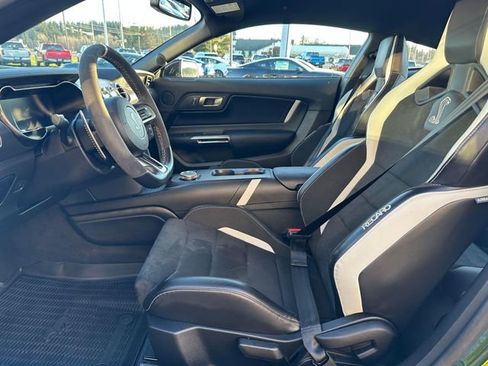 Used 2022 Ford Mustang Shelby GT500 w/ Technology Package image 9