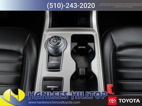 Used 2024 Ford Edge SEL image 16