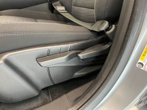 Certified 2025 Chevrolet Equinox LT w/ Safety and Technology Package image 16