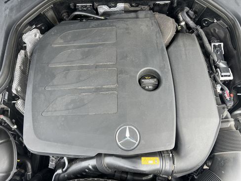 Used 2023 Mercedes-Benz E 350 4MATIC Sedan image 36