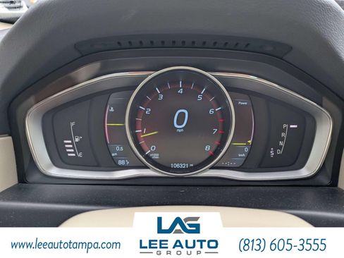 Used 2014 Volvo XC70 3.2 FWD image 25