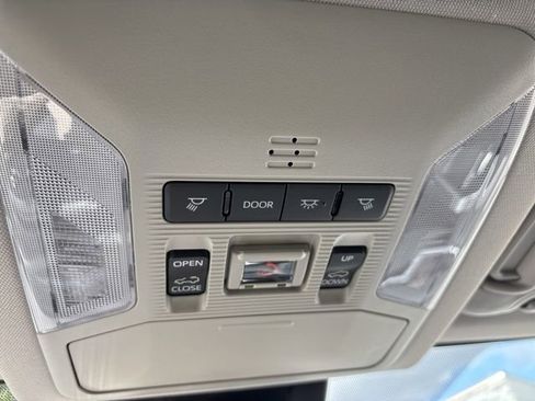 Used 2025 Toyota RAV4 XLE w/ Convenience Package FWD image 24