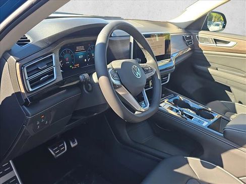 New 2026 Volkswagen Atlas SEL Premium R-Line AWD/4WD image 4