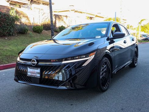 New 2026 Nissan Sentra SR w/ Floor Mat Package image 8