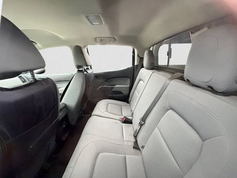 Used 2018 Chevrolet Colorado W/T AWD/4WD image 8
