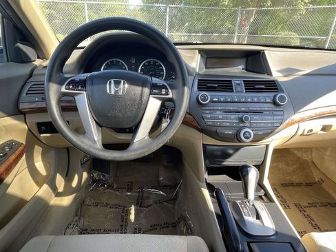 Used 2010 Honda Accord EX image 16