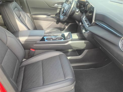 Used 2025 Chevrolet Equinox LT w/ Convenience Package II image 15