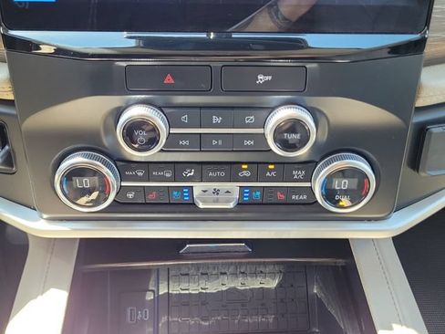 Used 2023 Ford Expedition Max Limited RWD image 32