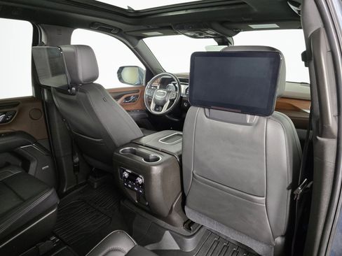 Used 2021 GMC Yukon Denali w/ Denali Ultimate Package AWD/4WD image 41