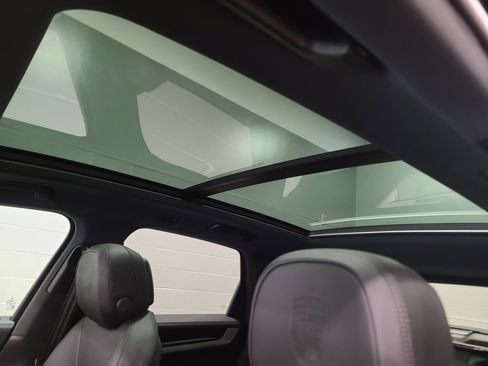 New 2026 Porsche Cayenne image 25