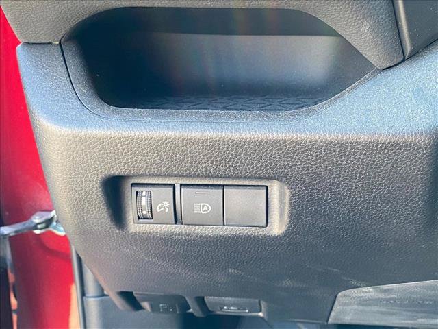 Used 2021 Toyota RAV4 LE w/ Carpet Mat Package (TMS) FWD image 10