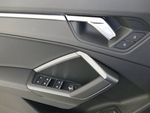 New 2025 Audi Q3 2.0T Premium image 11