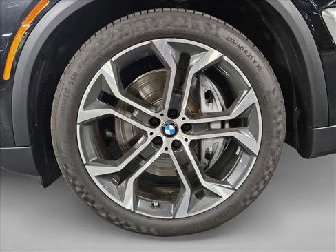 New 2026 BMW X5 xDrive50e w/ Premium Package image 16