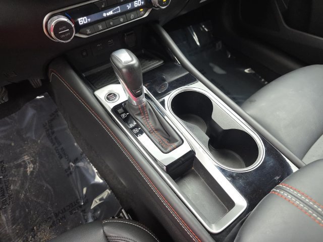 Used 2025 Nissan Altima 2.5 SR w/ SR Premium Package FWD image 25