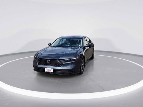 Used 2024 Honda Accord EX image 3