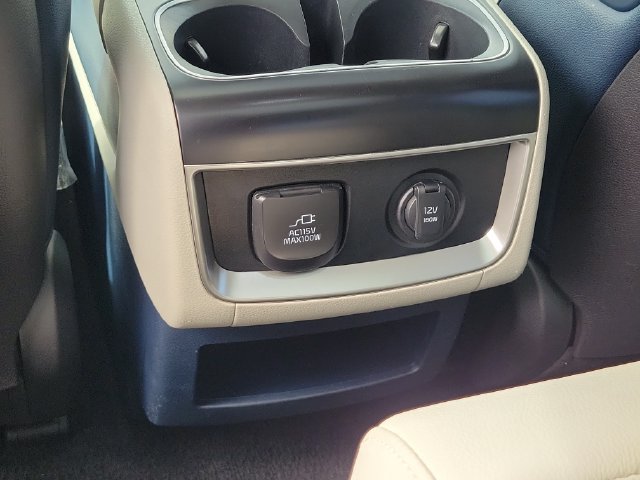 Used 2025 Kia Carnival SX Prestige FWD image 12