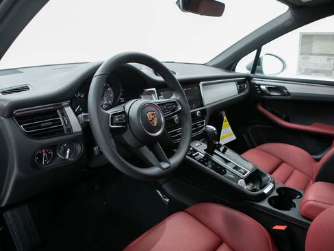 New 2026 Porsche Macan S AWD/4WD image 4