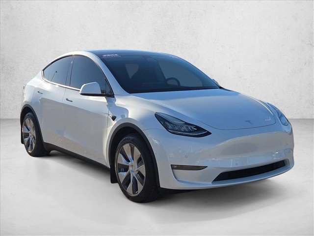 Used 2022 Tesla Model Y Long Range AWD/4WD image 3