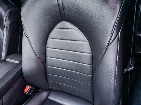 Used 2022 Toyota Highlander XLE image 21