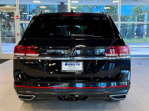 Used 2023 Volkswagen Atlas SE w/ Black Wheel Package FWD image 10