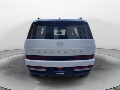 Used 2025 Hyundai Santa Fe Limited image 4