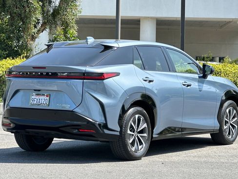 Certified 2023 Lexus RZ 450e Premium w/ Accessory Package (2T) AWD/4WD image 9