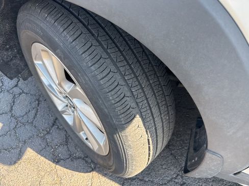 Used 2017 Hyundai Tucson SE Plus w/ Cargo Package image 3