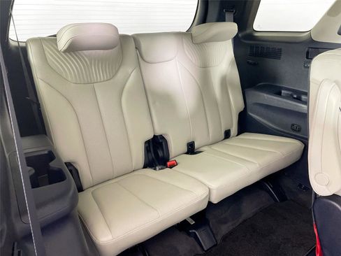 Used 2024 Hyundai Palisade Calligraphy image 27