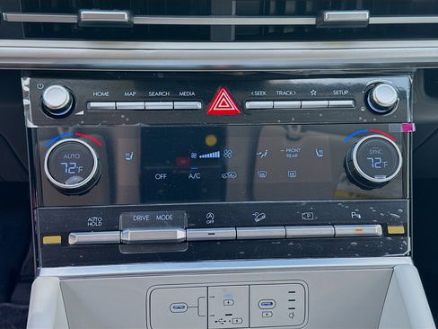 New 2026 Hyundai Santa Fe SEL FWD image 12