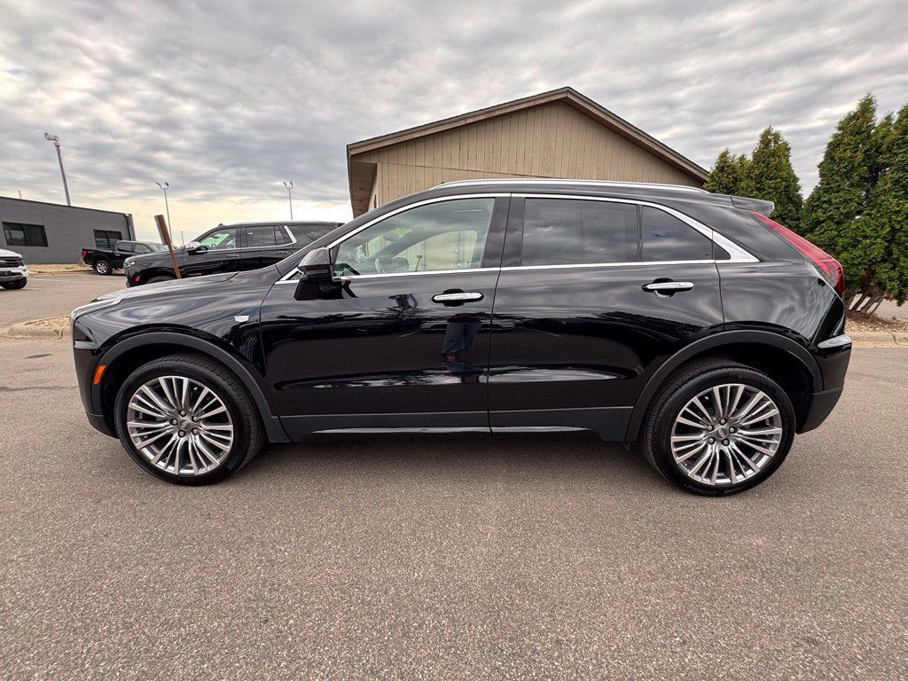 Used 2024 Cadillac XT4 Premium Luxury w/ Technology Package AWD/4WD image 12