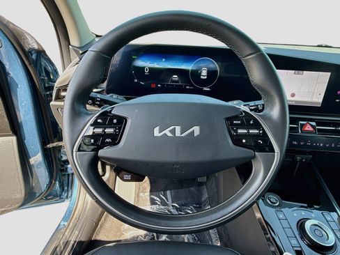 Used 2024 Kia Niro Wind FWD image 12