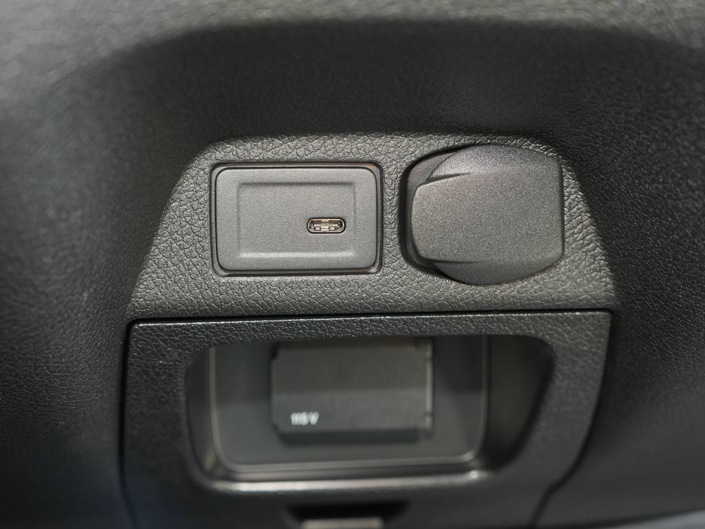 New 2026 Mercedes-Benz Sprinter 2500 image 18