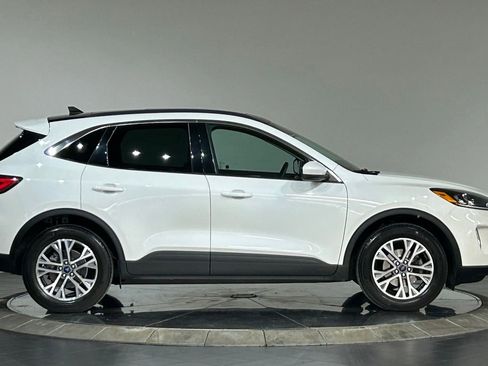 Used 2022 Ford Escape SEL AWD/4WD image 11
