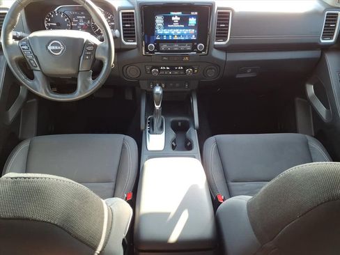 Used 2024 Nissan Frontier SV w/ SV Convenience Package image 15