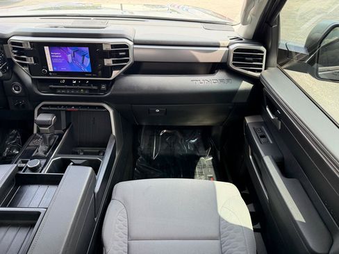 Used 2022 Toyota Tundra SR5 AWD/4WD image 23