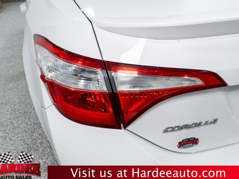 Used 2015 Toyota Corolla S image 9