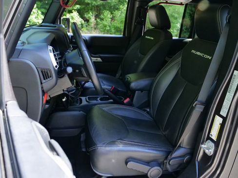 Used 2016 Jeep Wrangler Unlimited Rubicon AWD/4WD image 25
