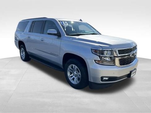 Used 2020 Chevrolet Suburban LT w/ Luxury Package image 3