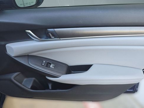 Used 2020 Honda Accord LX image 29