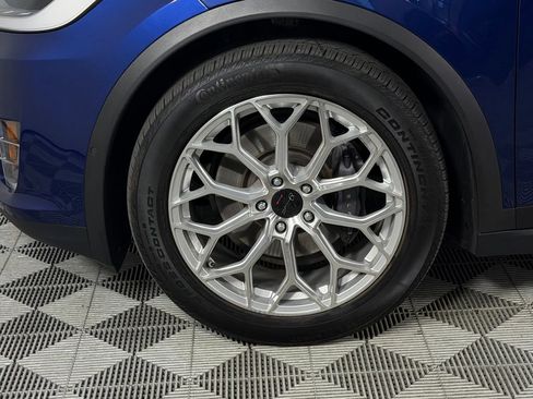 Used 2020 Tesla Model X Long Range image 11