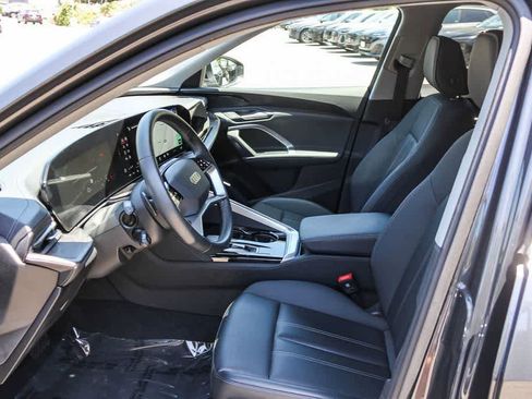 Used 2025 Audi Q5 Premium w/ Convenience Package AWD/4WD image 19