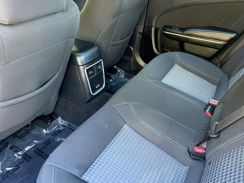 Used 2023 Dodge Charger SXT image 11