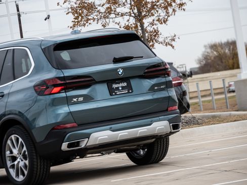 New 2026 BMW X5 sDrive40i w/ Climate Comfort Package image 6