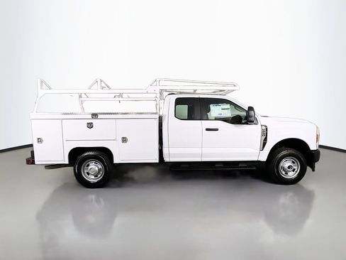 New 2026 Ford F250 XL image 17