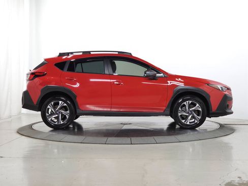 Used 2024 Subaru Crosstrek 2.0i Premium w/ Crosstrek Mirror Package AWD/4WD image 12