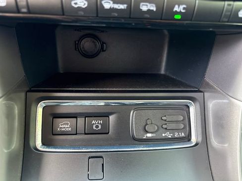 Used 2020 Subaru Ascent Premium AWD/4WD image 32