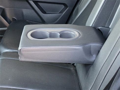 Used 2020 Volkswagen Atlas Cross Sport SEL image 11