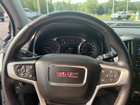 Used 2024 GMC Terrain SLT AWD/4WD image 22